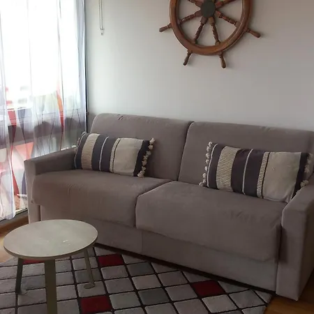 Heliotel Marine Avec Balcon Au 4eme Etage A 200m De La Apartament