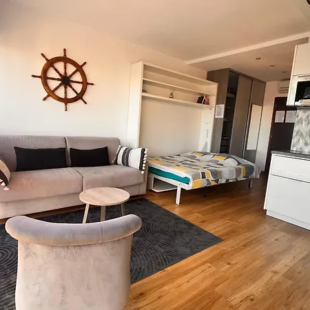 Heliotel Marine Avec Balcon Au 4eme Etage A 200m De La Апартаменты